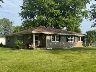 1700 Sunset Dr, Mendota, IL 61342