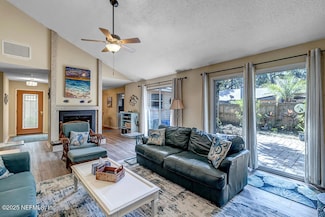 1908 Sea Oats Dr, Atlantic Beach, FL 32233