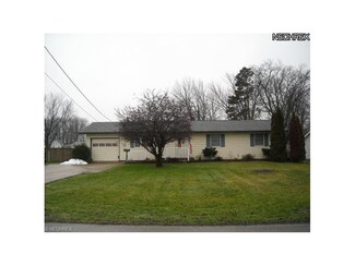 154 E Cedar St, Jefferson, OH 44047
