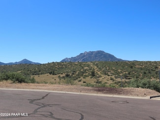5828 Cinnamon Dr, Prescott, AZ 86305