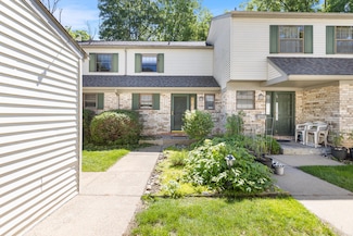 3819 Greenleaf Cir, Kalamazoo, MI 49008