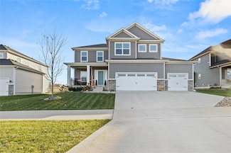 418 W High Rd, Norwalk, IA 50211