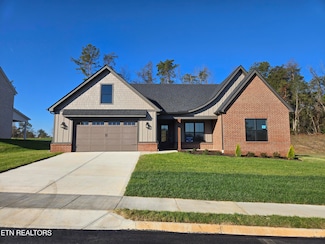 221 Limelight Ln, Lenoir City, TN 37772