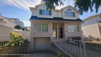 400 Elvin St, Staten Island, NY 10314