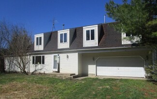 7707 Shields Rd, Harvard, IL 60033