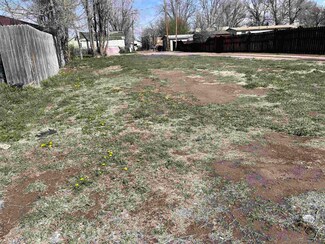 42 S Dakota Ave, Guernsey, WY 82214