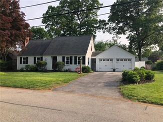 83 Frontier Rd, Warwick, RI 02889