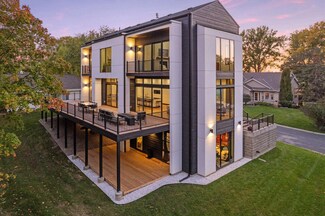 2526 Wexford Ln, Mound, MN 55364