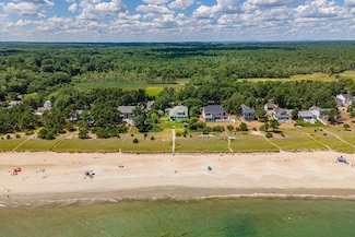 367 Seaside Ave, Saco, ME 04072