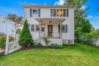 391 Lewis St, Somerset, NJ 08873