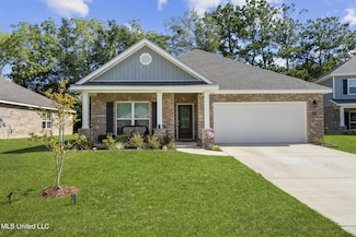 15712 Poydras Cir, Biloxi, MS 39532