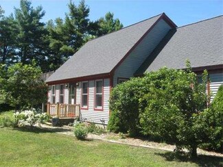 51 Underwood Rd, Hubbardston, MA 01452