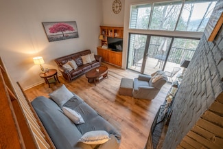 1221 Baker Turn Cir Unit 1D, Hartford, VT 05059