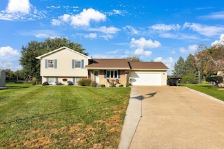 3124 Cutter Ct, Oshkosh, WI 54904