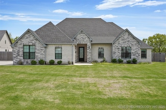 15916 E 106th Place N, Owasso, OK 74055