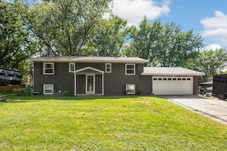 8144 Hornell Ave S, Cottage Grove, MN 55016