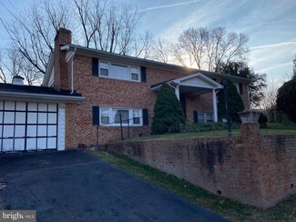 6204 Hope Dr, Temple Hills, MD 20748