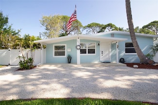 1835 Michigan Ave NE, Saint Petersburg, FL 33703