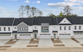 6900 Sunrise Oasis Ln, Midlothian, VA 23112