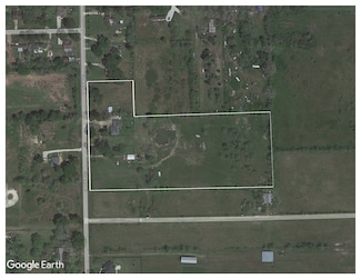 2213 Shanks Rd, Angleton, TX 77515