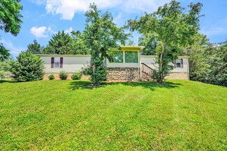 2025 Coles Creek Rd, Rocky Mount, VA 24151