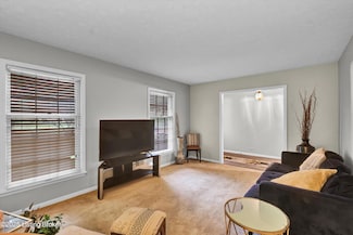 3908 Stony Brook Dr, Louisville, KY 40299