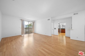 533 S St Andrews Place Unit 203, Los Angeles, CA 90020