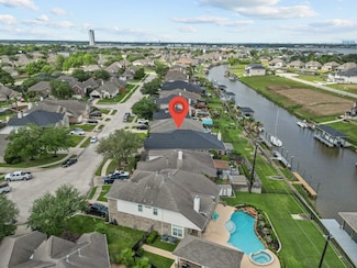 430 Twin Timbers, Kemah, TX 77565