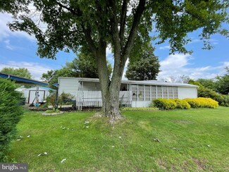 21 Estates Dr, Southampton Township, NJ 08088