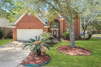 7302 Maple Run Dr, Sugar Land, TX 77479