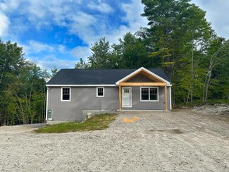 9 Jordan Ln, Bridgton, ME 04009