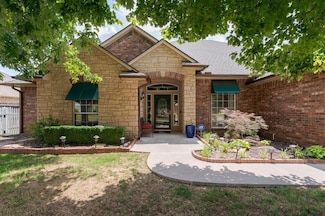 16608 Halbrooke Rd, Edmond, OK 73012