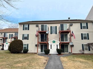 1705 White Cedar Blvd, Portsmouth, NH 03801