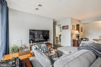 2616 Fort Farnsworth Rd Unit 248, Alexandria, VA 22303