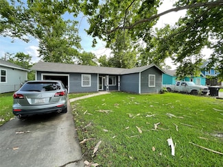 7539 Carothers St, Houston, TX 77028