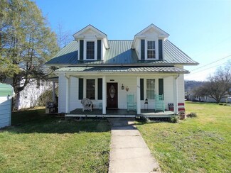 910 Old Stage Rd, Chilhowie, VA 24319