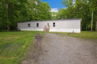 640 Kiester Rd, Slippery Rock, PA 16057