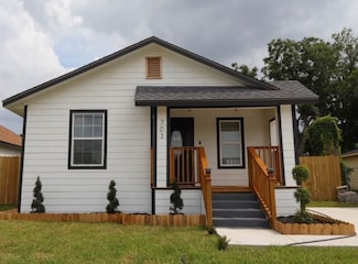 703 W 22nd St, Bryan, TX 77803