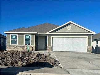 20329 W 194th St, Spring Hill, KS 66083