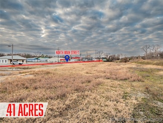 1099 N Main St, McAlester, OK 74501