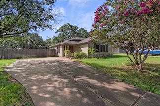 3408 Augusta Ct, Bryan, TX 77803