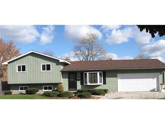 153 Rossburn Place, Rossford, OH 43460