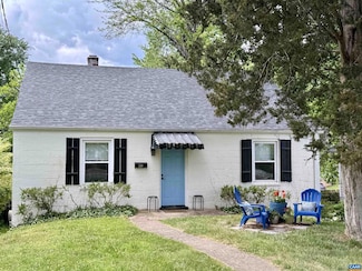 239 Shamrock Rd, Charlottesville, VA 22903