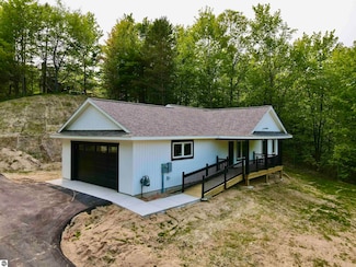 4144 S Sugar Loaf Mountain Rd, Cedar, MI 49621