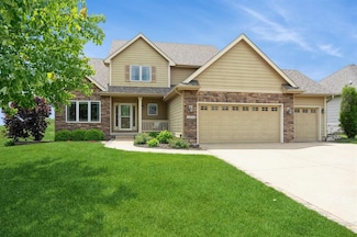1625 S 50th Place, West Des Moines, IA 50265