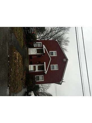 5 Marlborough St, Cranston, RI 02910