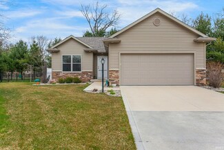 50561 Briarton Ct, Elkhart, IN 46514