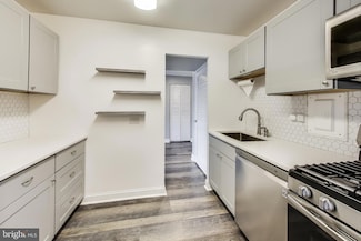 5340 Holmes Run Pkwy Unit 1510, Alexandria, VA 22304