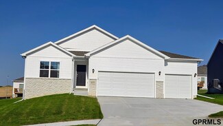 8107 N 170th St, Bennington, NE 68007
