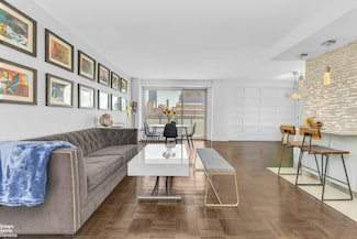 300 E 40th St Unit 31C, New York, NY 10016